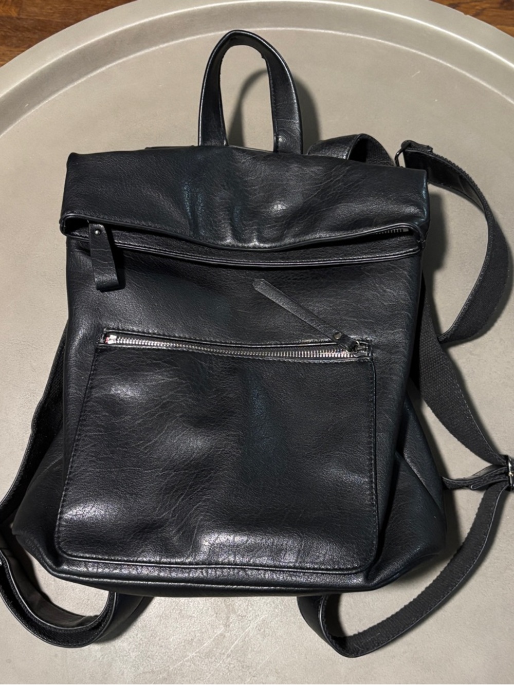URBAN EXPRESSIONS
LENNON CONVERTIBLE
BACKPACK PURSE-VEGAN
LEATHER, BLACK